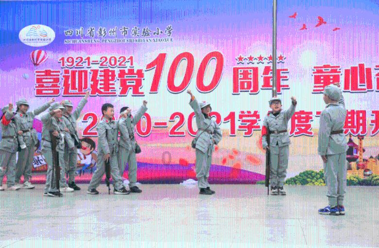 这是坦克500的劲敌？实拍福特探险者昆仑巅峰版