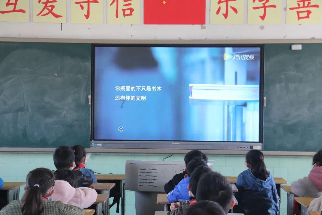 电脑显示屏睡眠模式怎么解决？我游戏画面