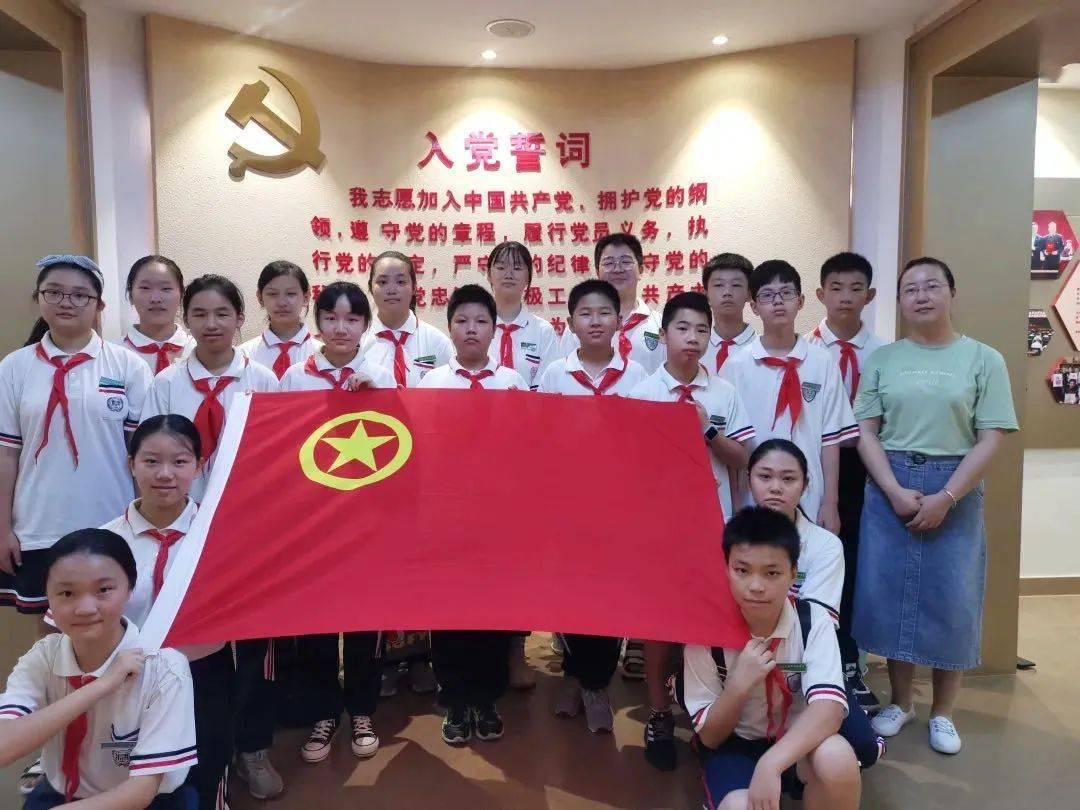 超级坦克消灭僵尸